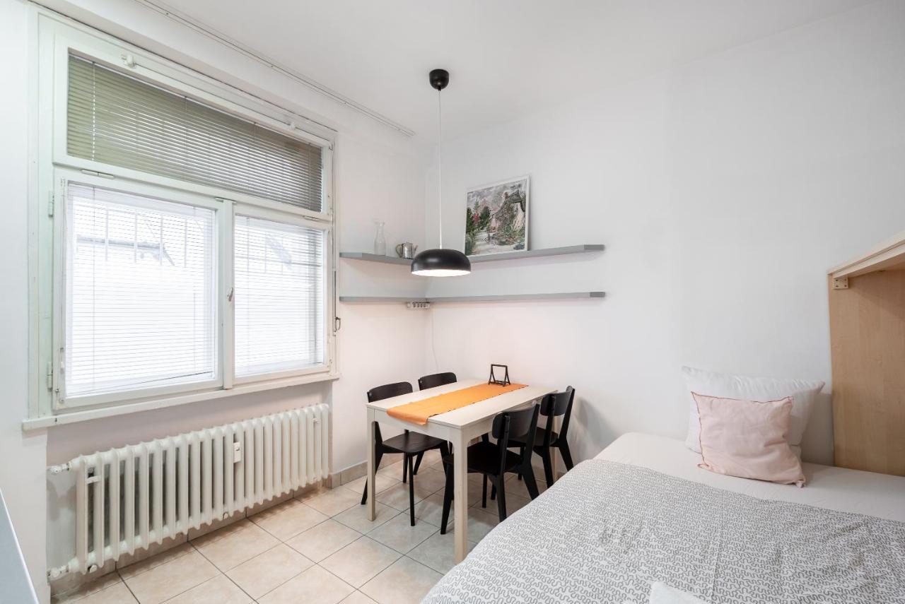 Lotus Apartment Praha Eksteriør bilde